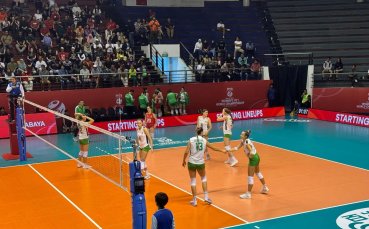 България загуби полуфинала срещу Япония, ще играе за бронза на Световното