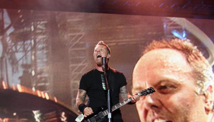 Металика - КОФТИ СЛУЧКА: Амебата: Гарга спря тока на „Металика“