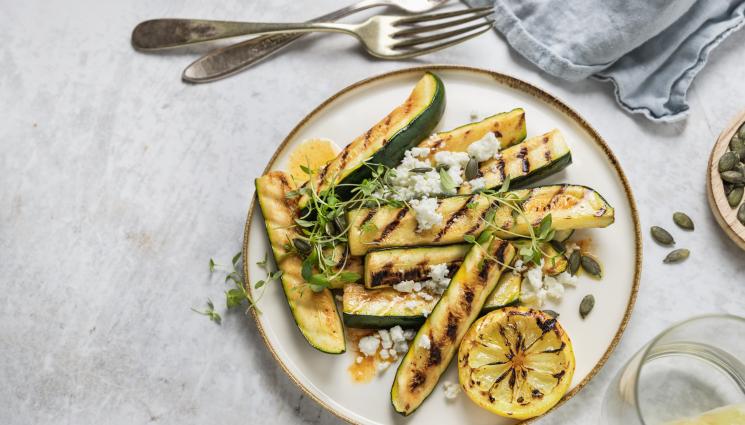 рецепти - Летни страсти с тиквички! Пет леки и вкусни салати и разядки за всеки ден