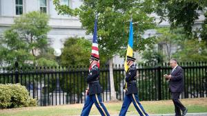 Украинският президент Володимир Зеленски пристигна в Белия дом където беше