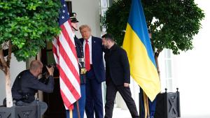 Володимир Зеленски пристигна в Белия дом за да разговаря с