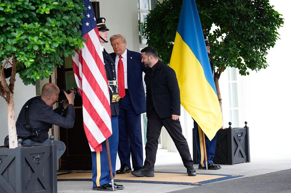 Володимир Зеленски пристигна в Белия дом, за да разговаря с