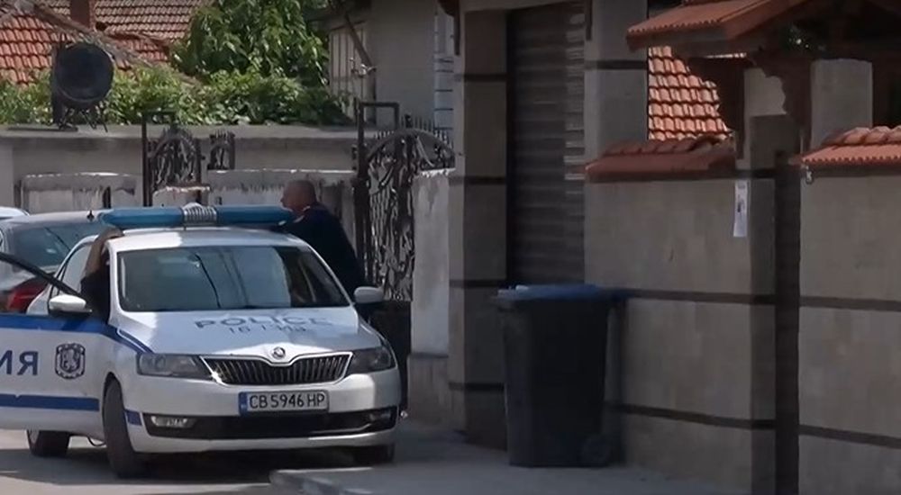 Бруталното убийство в Първомай – дело на познат на семейството