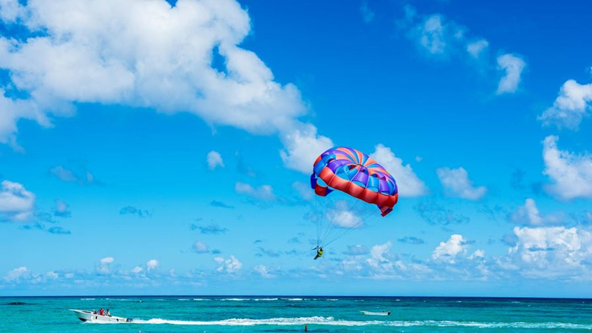 Какви са версиите за инцидента при който 8 годишно дете загина