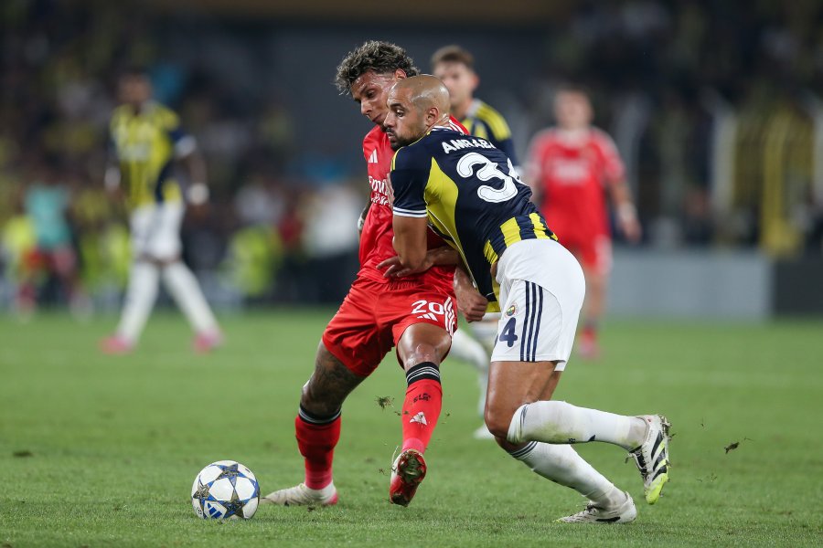 Фенербахче vs Бенфика1