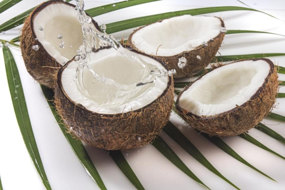  кокосова вода 