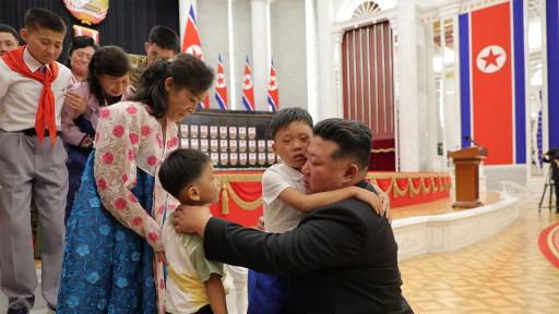 https://m.netinfo.bg/media/images/51165/51165750/512-288-kim-chen-un-severna-koreia-vojnici-rusiia.jpg