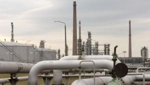 нефтената помпена станция