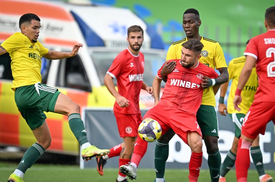 Добруджа Ботев Враца1