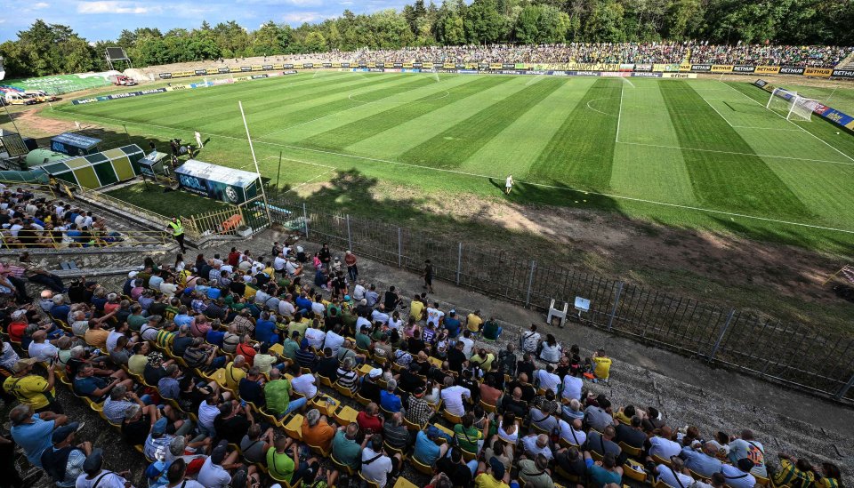 Добруджа Ботев Враца1