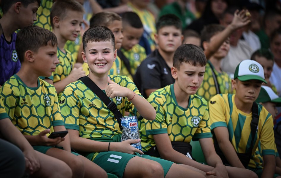 Добруджа Ботев Враца1