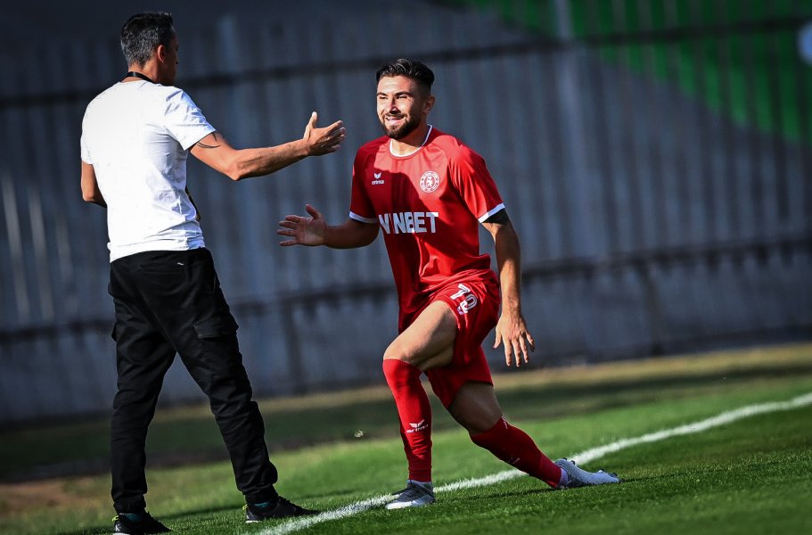 Добруджа Ботев Враца1