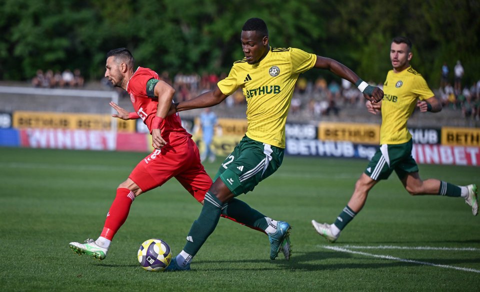 Добруджа Ботев Враца1