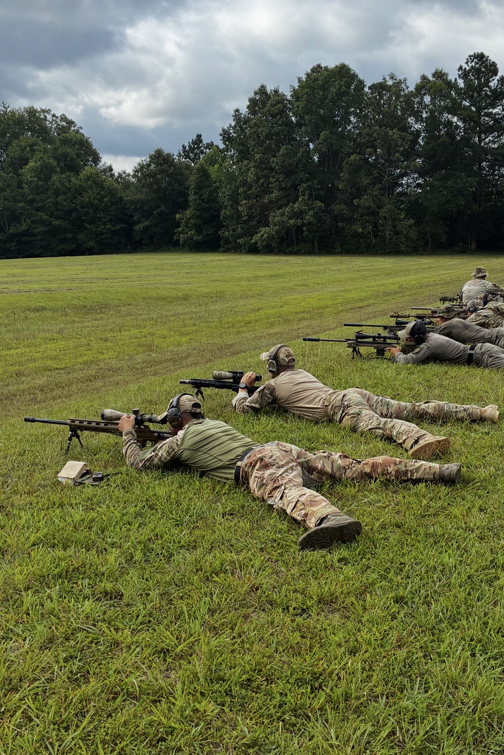 Военни Войници