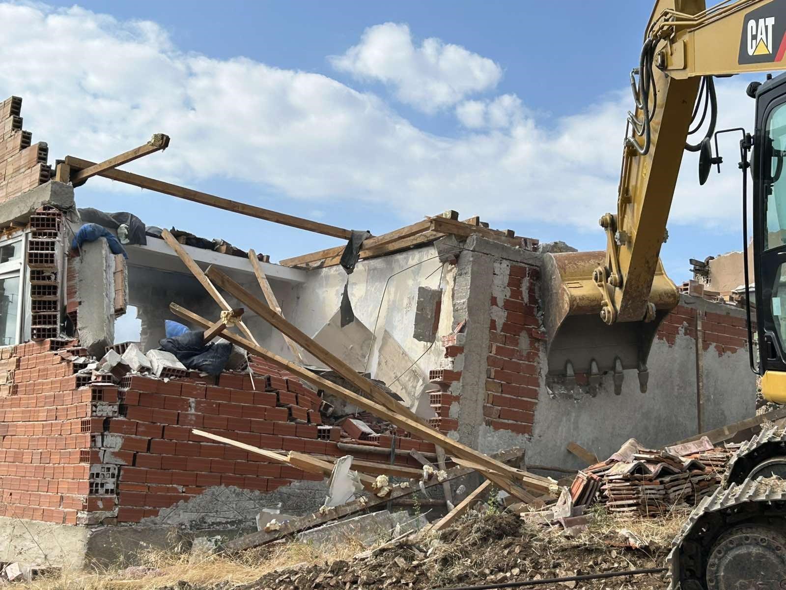 незаконни къщи стара загора