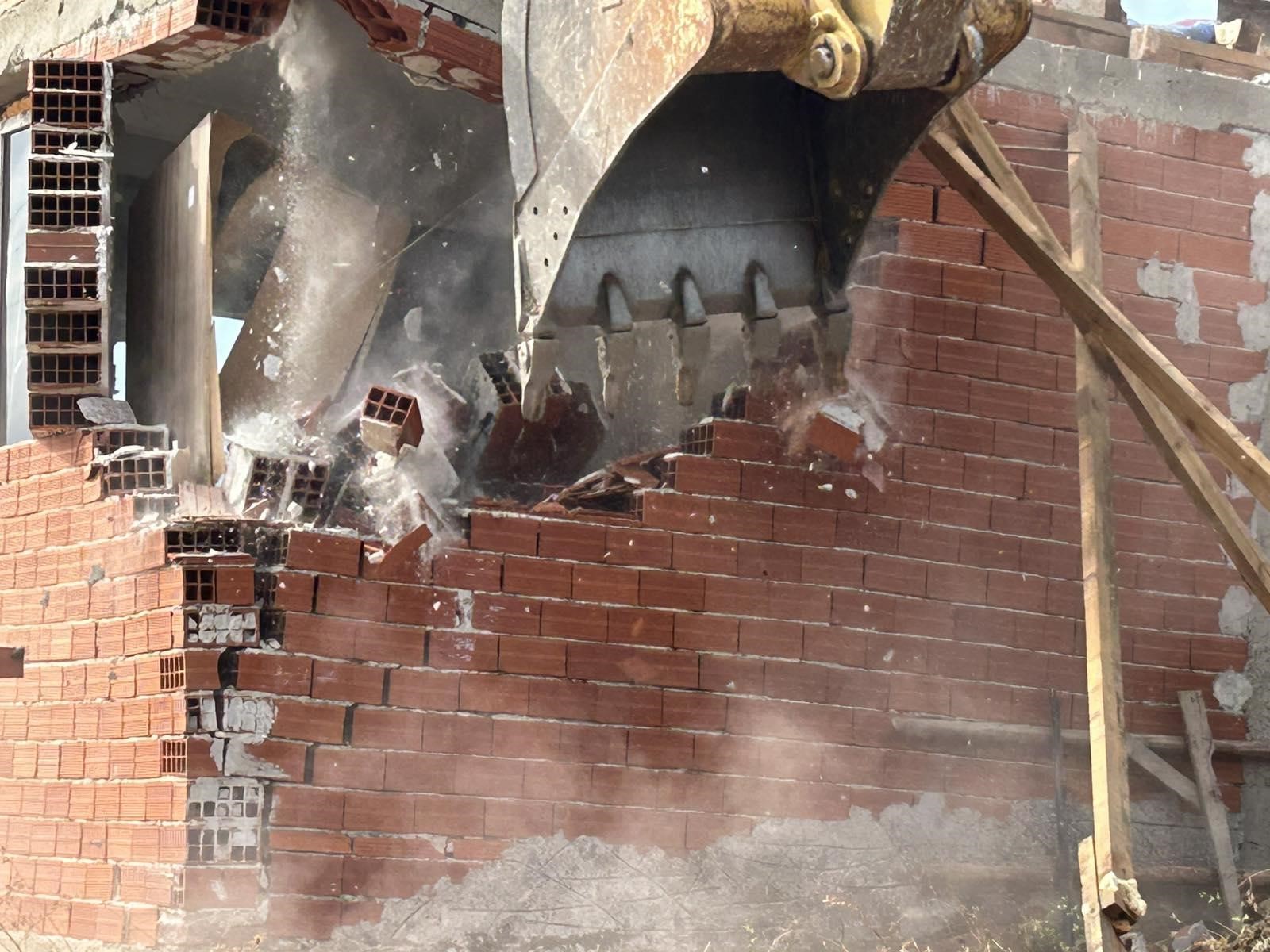 незаконни къщи стара загора