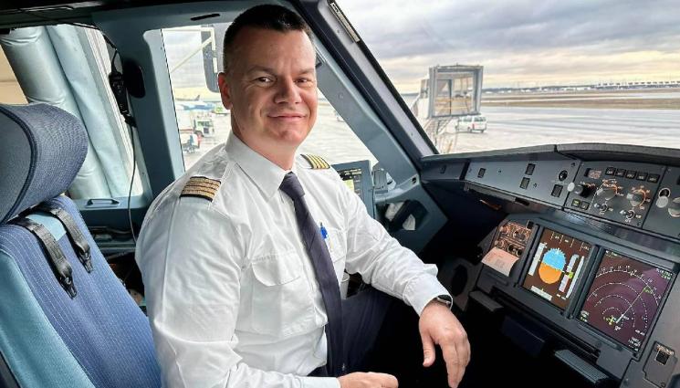 Марио Бакалов - Пилотът Марио Бакалов пред 