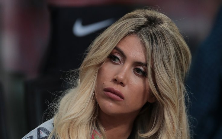 Уанда Нара извади на показ пищните си форми