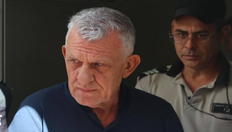 Паскал - ПЪЛНО ЗАТЪМНЕНИЕ: Въртят на шиш Паскал над 3 часа, не каза 