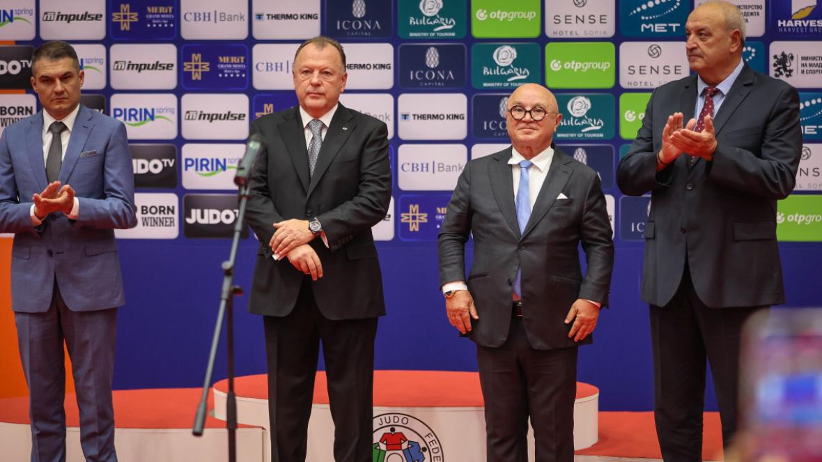 Мариус Визер