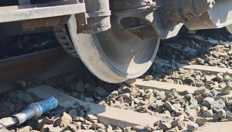 дерайлирал влак