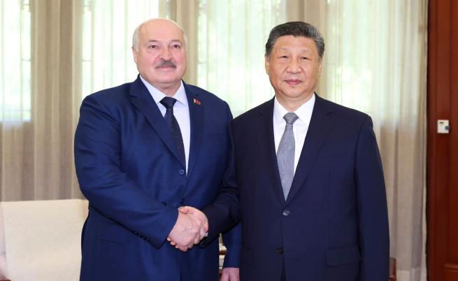 Си Цзинпин се срещна с Лукашенко: Няма разногласия между Китай и Беларус