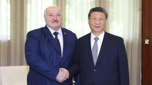 Си Цзинпин се срещна с Александър Лукашенко