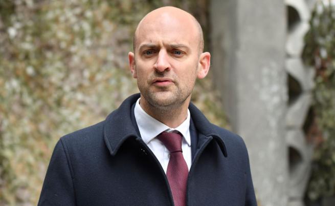 Френският външен министър не изключва още дипломати да са свързани с досиетата 