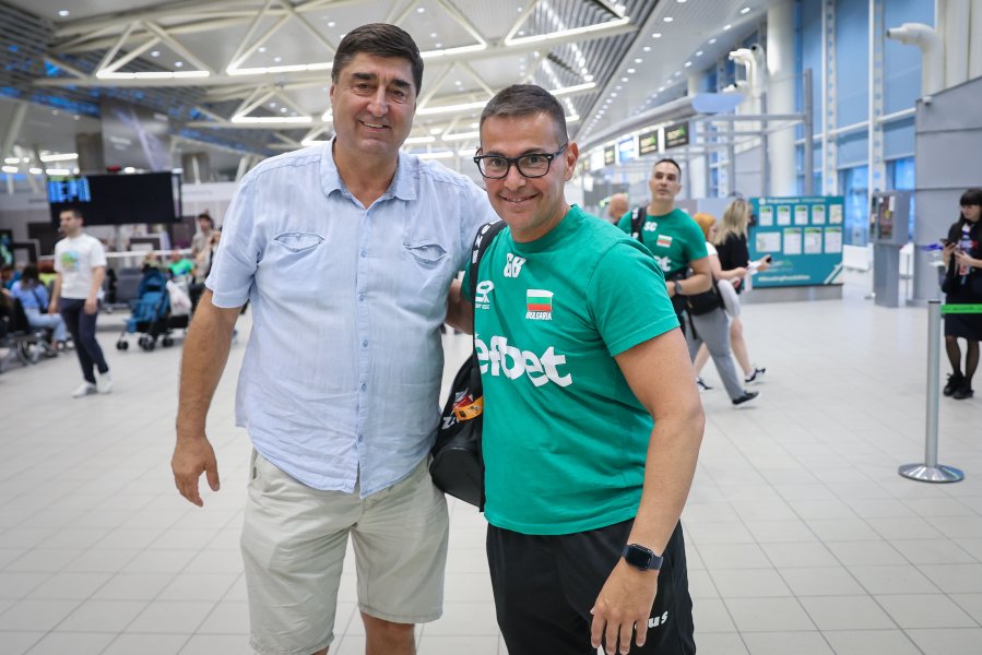 Българският национален отбор по волейбол замина за Световното първенство1