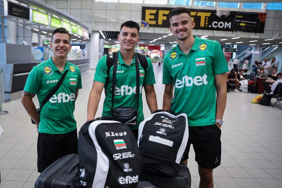 Българският национален отбор по волейбол замина за Световното първенство1