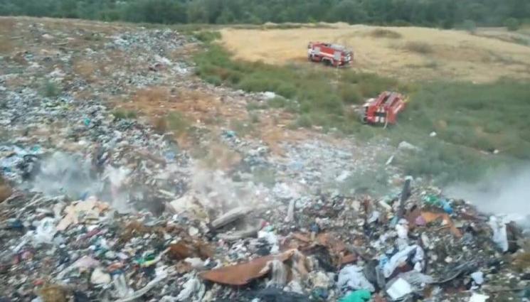 цалапица - В РАННИ ЗОРИ: Сметището в Цалапица пламна