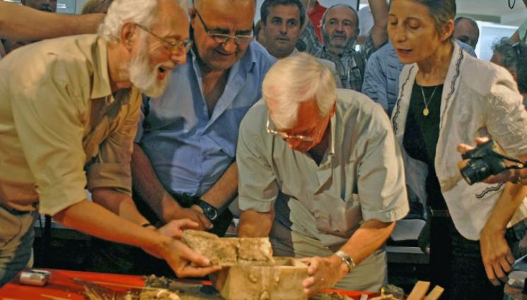 Уникалният момент свързан с отварянето на ковчежето с мощите - Казимир с орден за епохално откритие и апостолска дейност: Археологът намери мощи на кръстителя на Иисус!