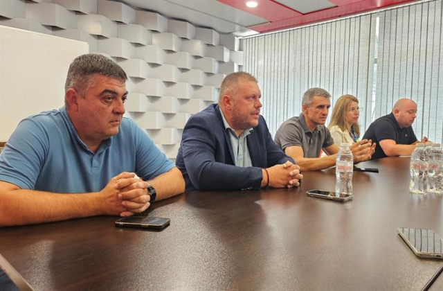 В 10 часа днес се проведе среща на кмета на Община