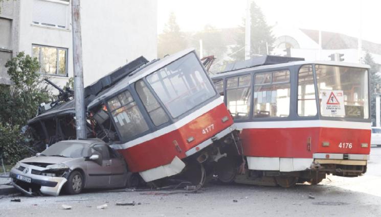 d - Трамвайният ужас в София: Терористичен акт с 80 км/ч!