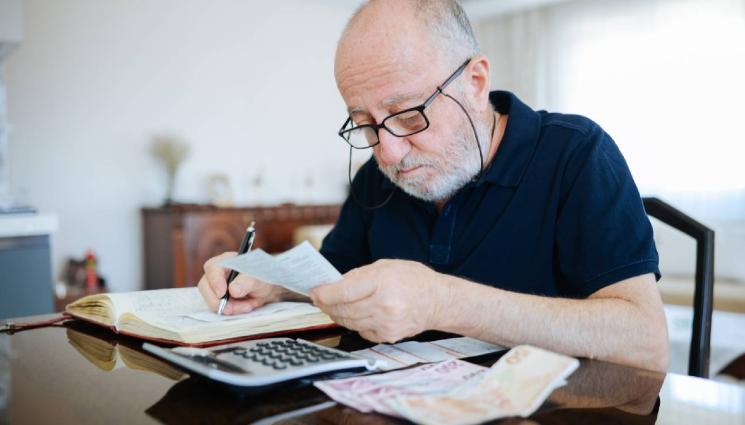 d - Министерски съвет прие новия праг на бедност - 764 лева