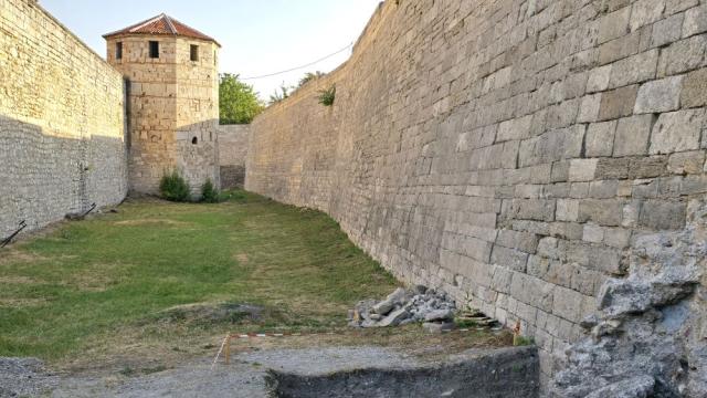 Откриха неизвестно съоръжение в крепостния ров на Баба Вида (СНИМКИ)