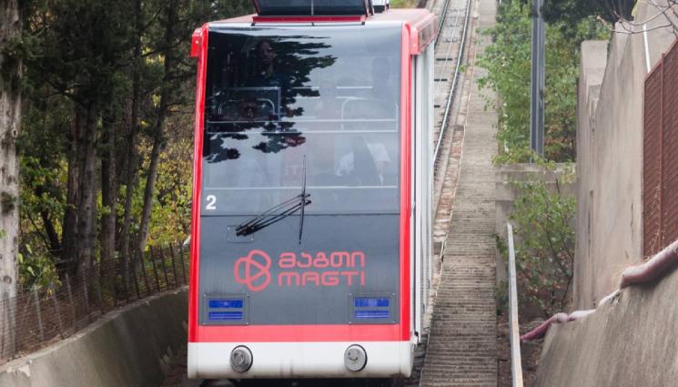фуникуляр - ТРАГЕДИЯ: Разби се емблематичен лифт, има загинали и много ранени! (ВИДЕО)