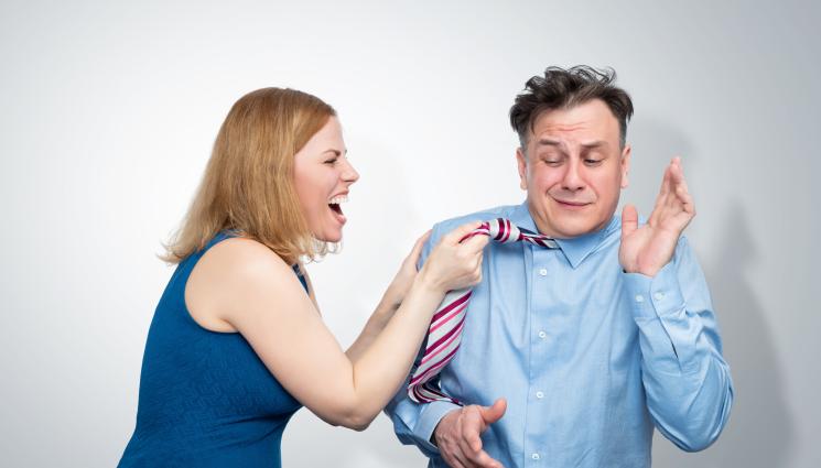 семеен скандал - 7 признака, че задушавате половинката си