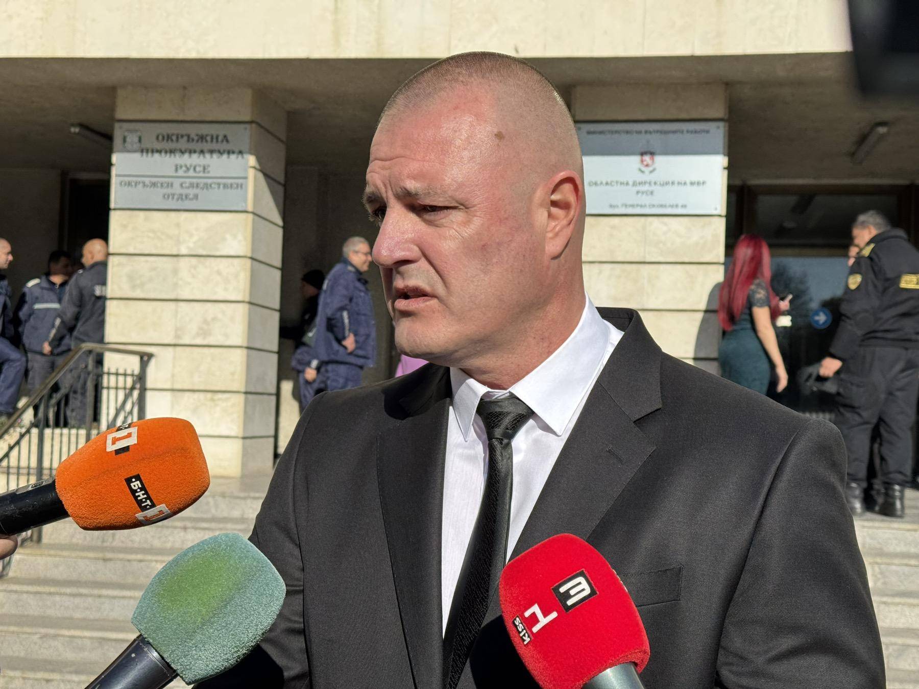 старши комисар Николай Кожухаров