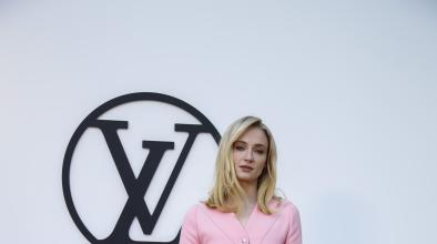 Санса Старк се превръща в Лара Крофт в нов сериал