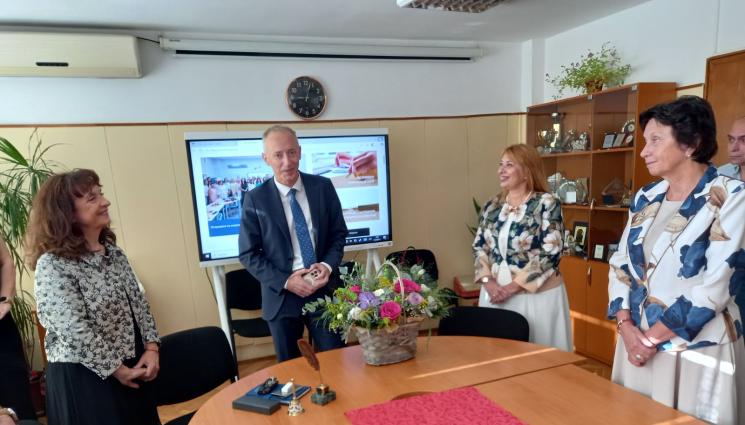 РУО София - Дигитализират РУО-София