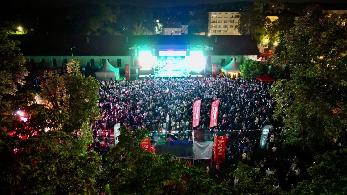 Coca-Cola The Voice Happy Energy Tour 2025 завладя Севлиево с няколко ексклузивни премиери и специален гост