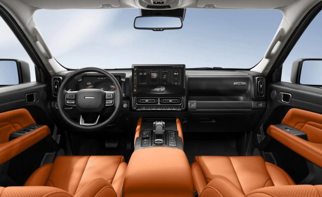 Haval H9 може да се поръча с този ярък кожен салон или с класически черен.
