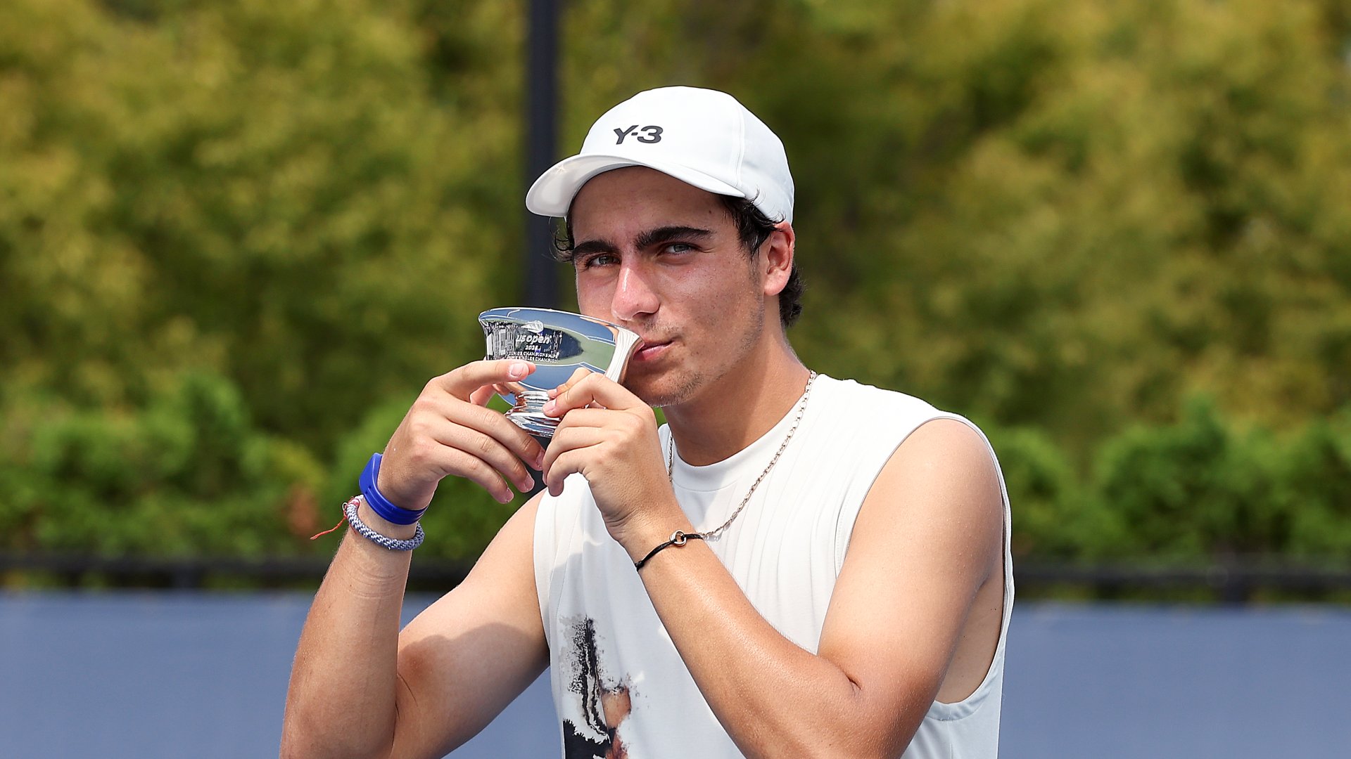 Шампионът от Откритото първенство на САЩ по тенис при юношите