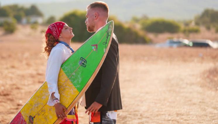 d - След като игра в „Опера за три гроша“: Щерката на Вергов снима по скалите (ВИДЕО)