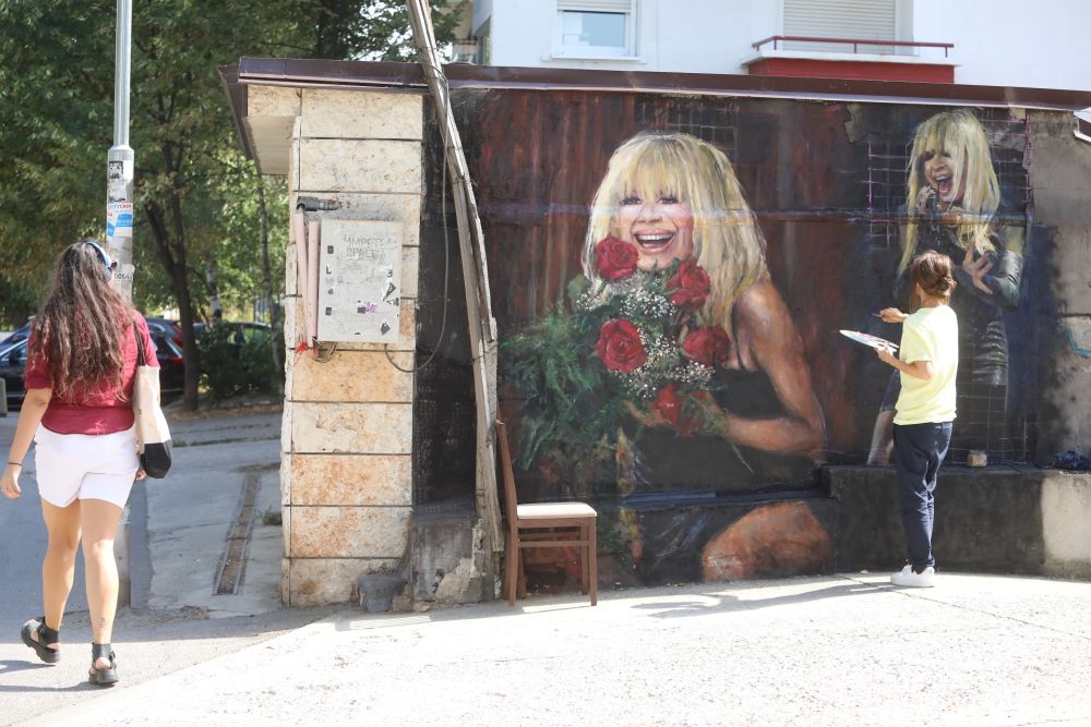 Портрет на Лили Иванова