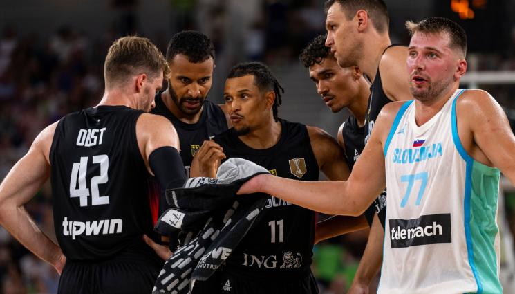 Лука Дончич - Бляскаво представяне на Дончич не стигна на Словения