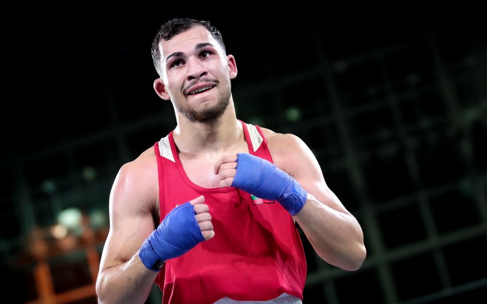 Радослав Росенов взе бронзов медал след загуба на полуфинал на Световното по бокс