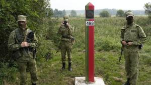 Беларуски граничари на границата с Полша
