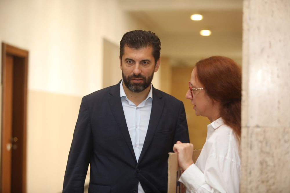 Кирил Петков